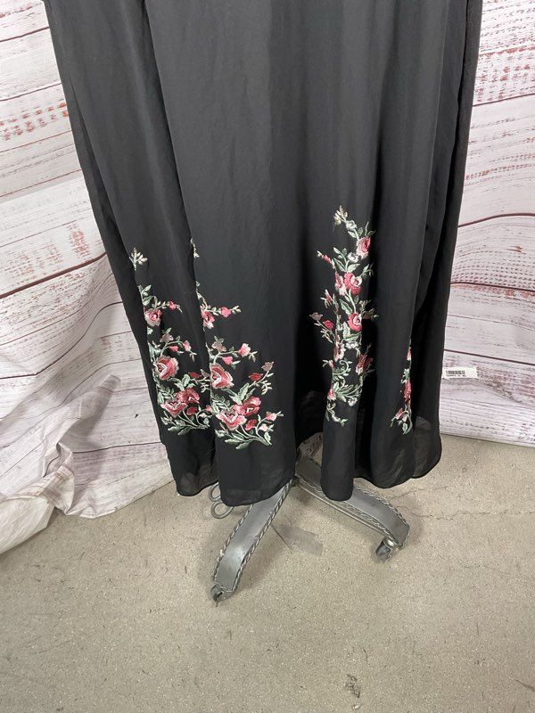 Women's Pandora Black Long Sleeve Floral Embroidered Long Dress Size XL