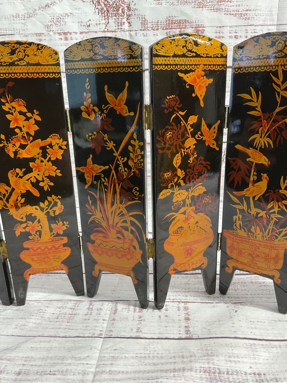 Vintage 6 Panel Lacquered Screen Hand Painted Woman Mother Of Pearl