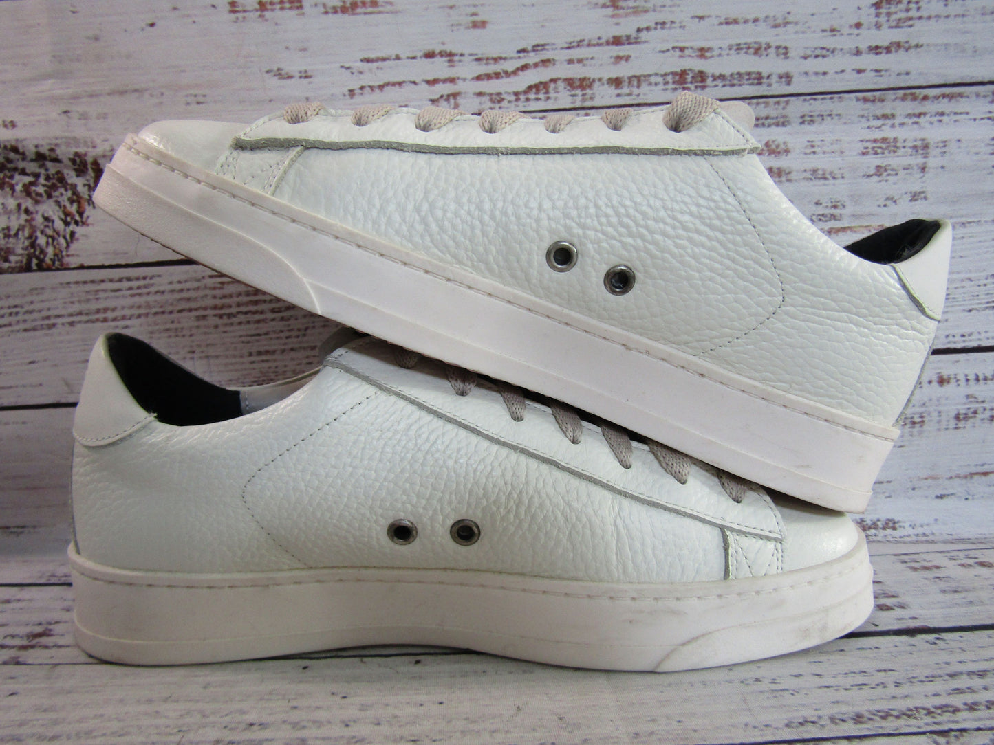 P448 John Women's White Leather Low Top Sneaker Size 8