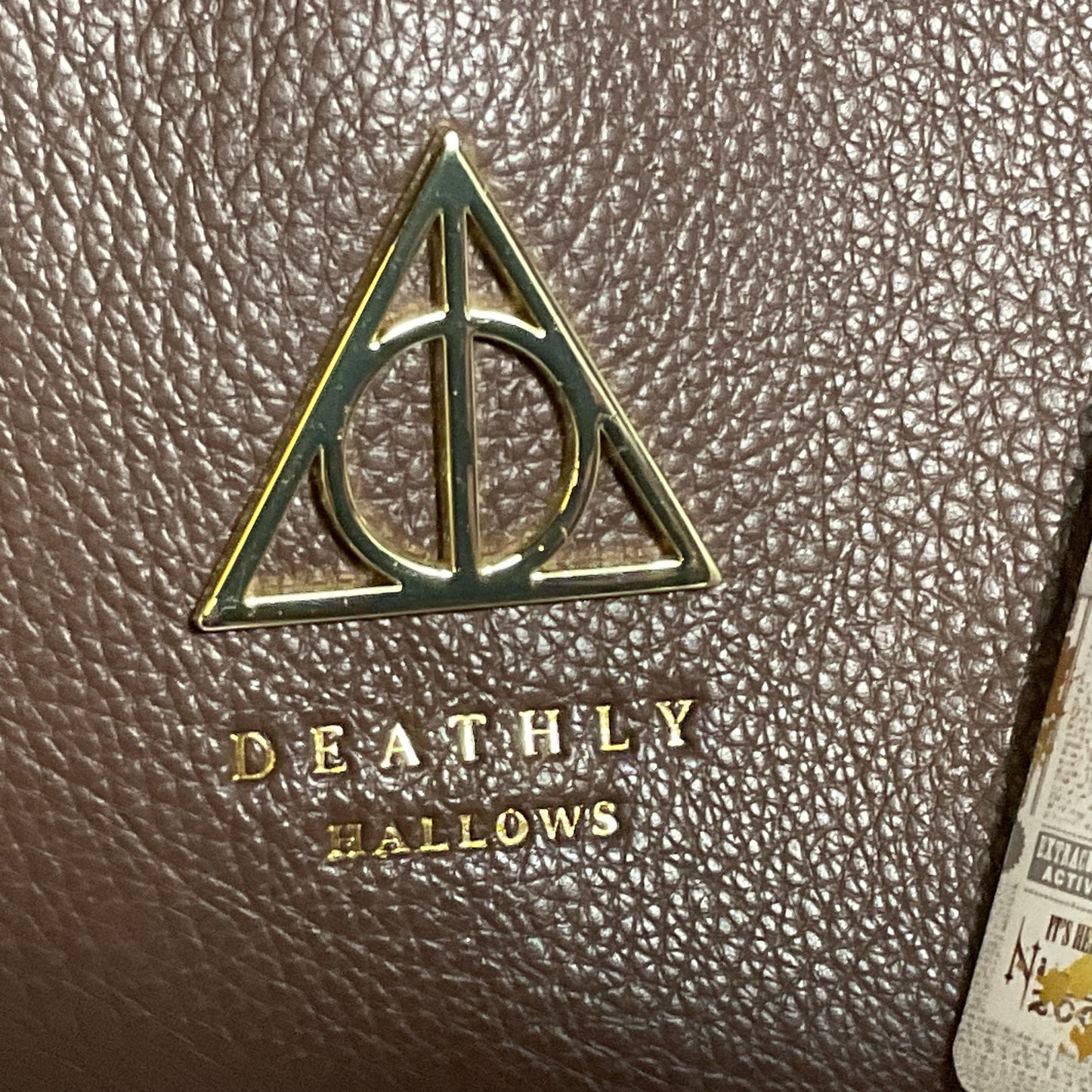 NWT LOUNGEFLY Harry Potter Deathfly Hallowe Brown Purse with Gold Elder Wand
