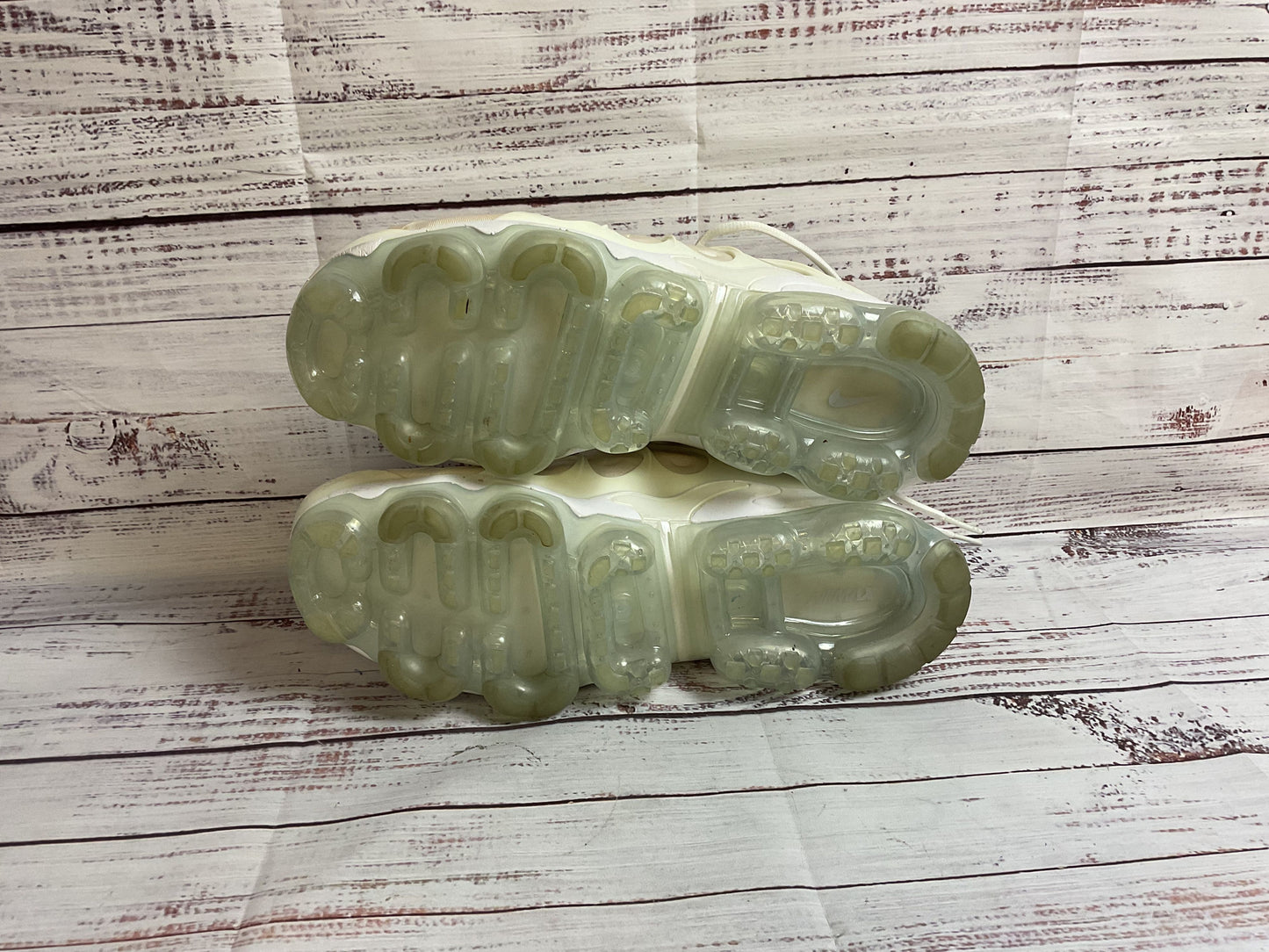 Nike Air Vapormax Plus White Athletic Shoe Men 10.5