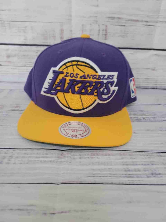 NWT Men's Mitchell & Ness Lakers Baseball Cap Size XL