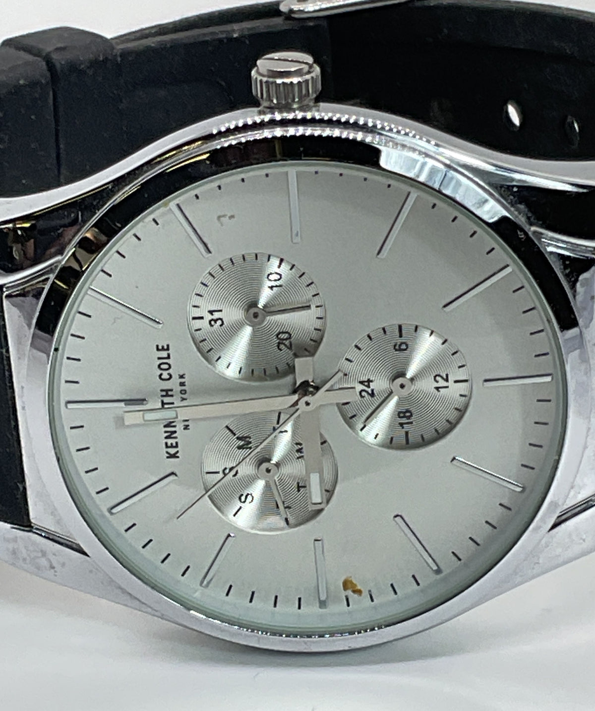 KENNETH COLE KC5049001 Men's Silver Tone White Dial Black Chronograph Watch