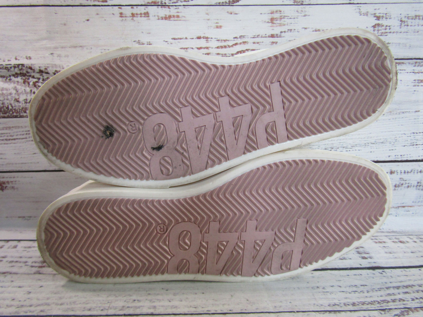 P448 John Women's White Leather Low Top Sneaker Size 8