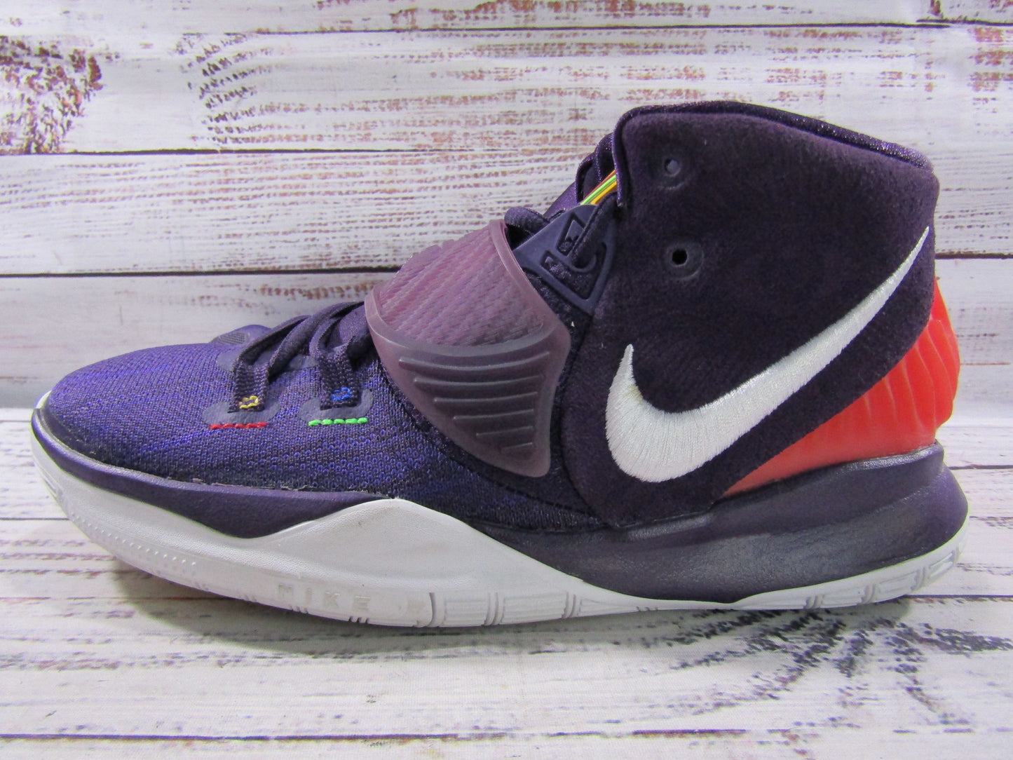 Nike Kyrie 6 GS Boy's Purple Basketball Sneakers Size 5 Y