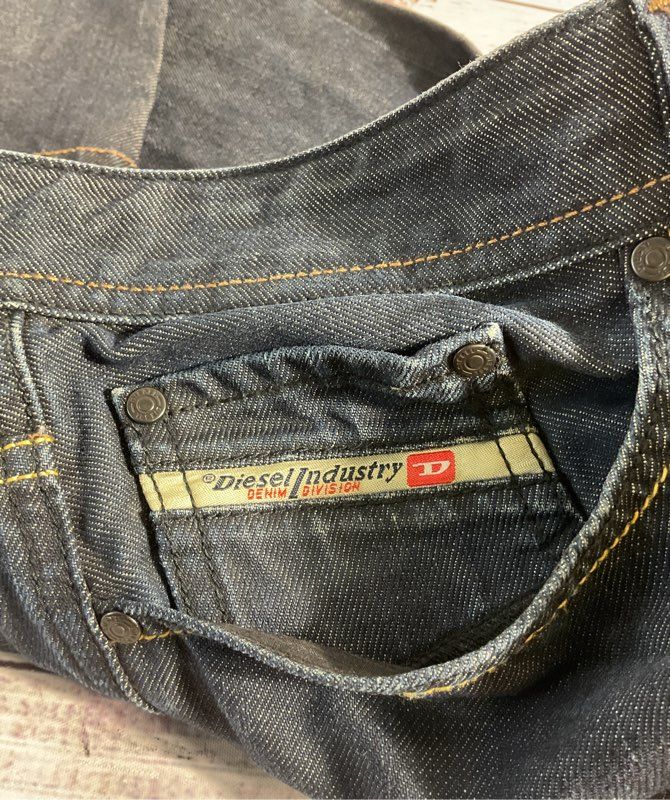 Diesel Viker Jeans Men's 31x 30 Blue Denim Heel Drag Straight Leg