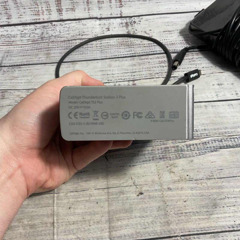 CalDigit Thunderbolt Station 3 Plus Power Bank w/ Cords *FOR PARTS/REPAIR*