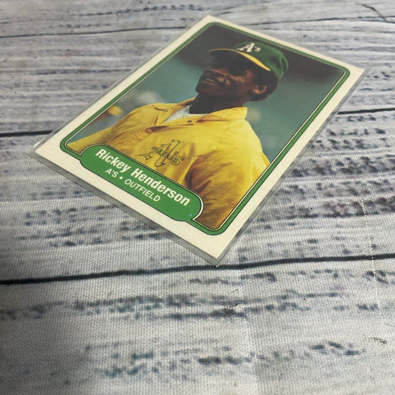 Vtg. Fleer 1982 Rickey Henderson #92 Ungraded Baseball Card Great Condition