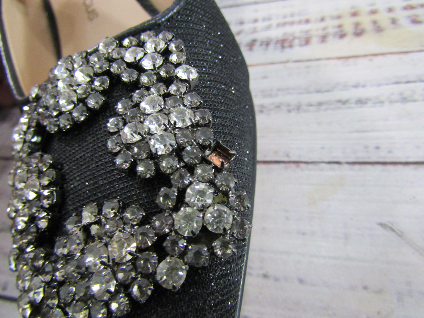 Neiman Marcus Women's Black Glitter Embellished Kitten Heel Mule Sandals Sz 5.5