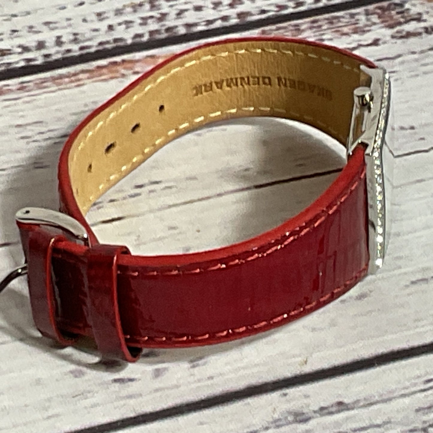 SKAGEN Denmark 384SSLR8A Women's Silver Tone MOP Dial Red Band Watch