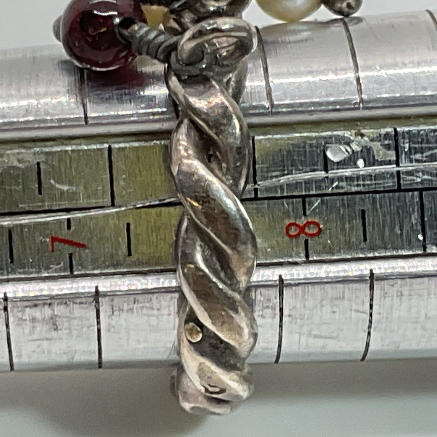 VTG. Sterling Silver Dangle Garnet & Pearl Twisted SZ 7.75 Ring- 6.0g