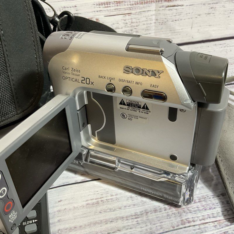 SONY DCR-HC32 Handycam Mini DV Camcorder Video Camera- FOR PARTS- NO CHARGER