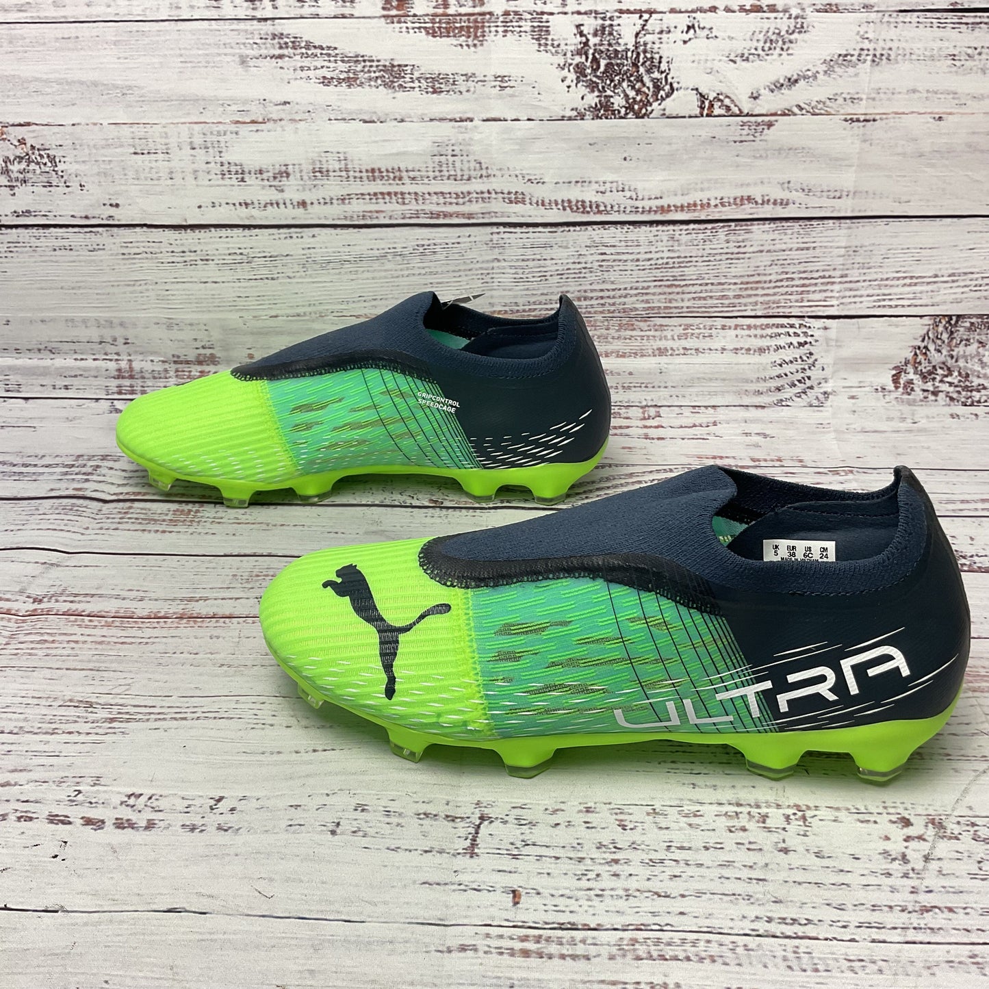 Puma Ultra 3.3 FG/AG Junior Soccer Cleat Green Athletic Shoe Youth Size 6C