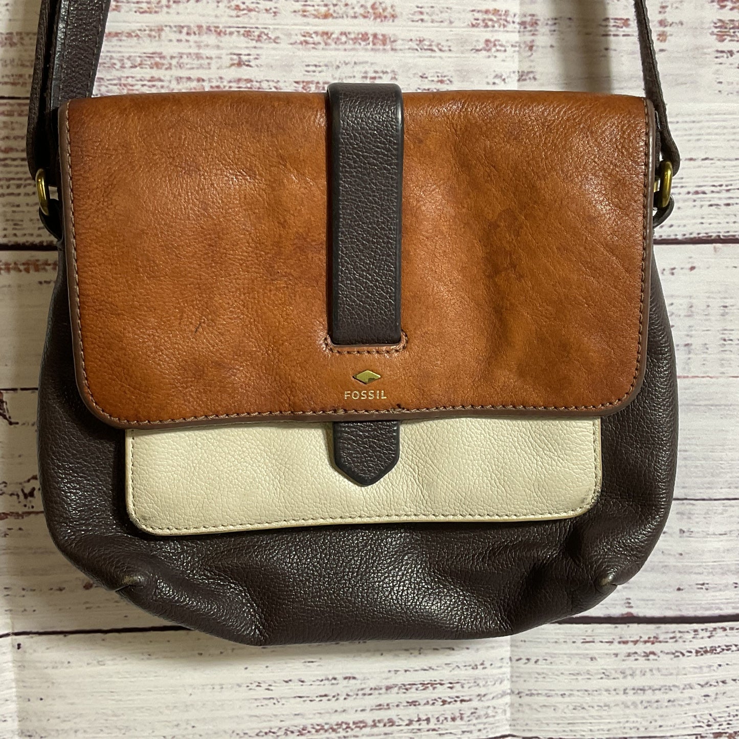 VTG. FOSSIL Colorblock Crossbody Leather Bag