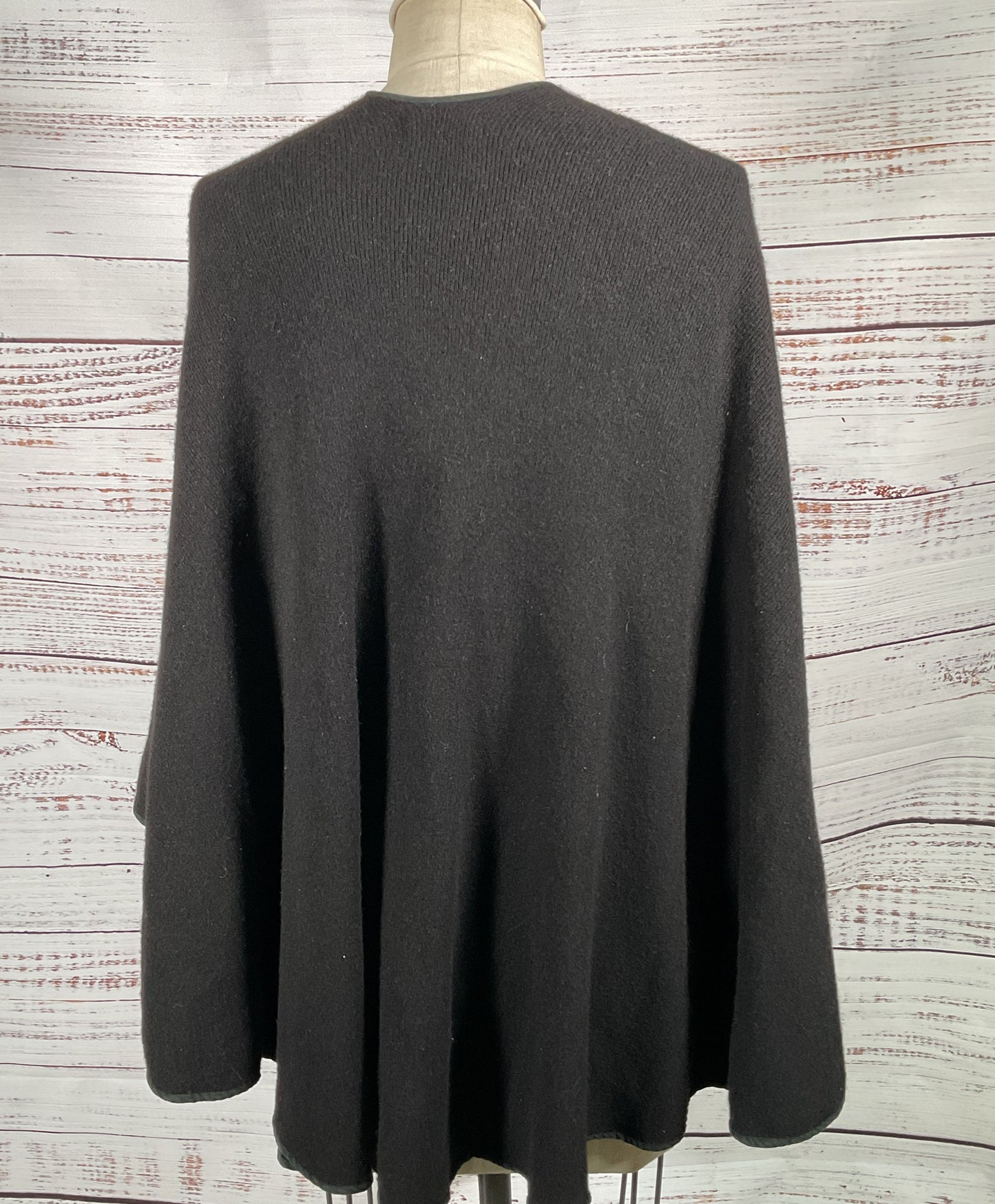 N.Peal Cashmere Oversized Poncho Black OS