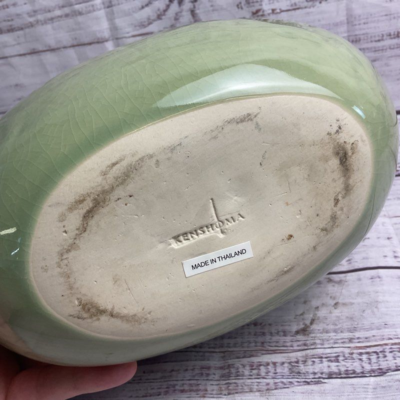 Kenshoma Green Crackle Glaze 9" Long Vase