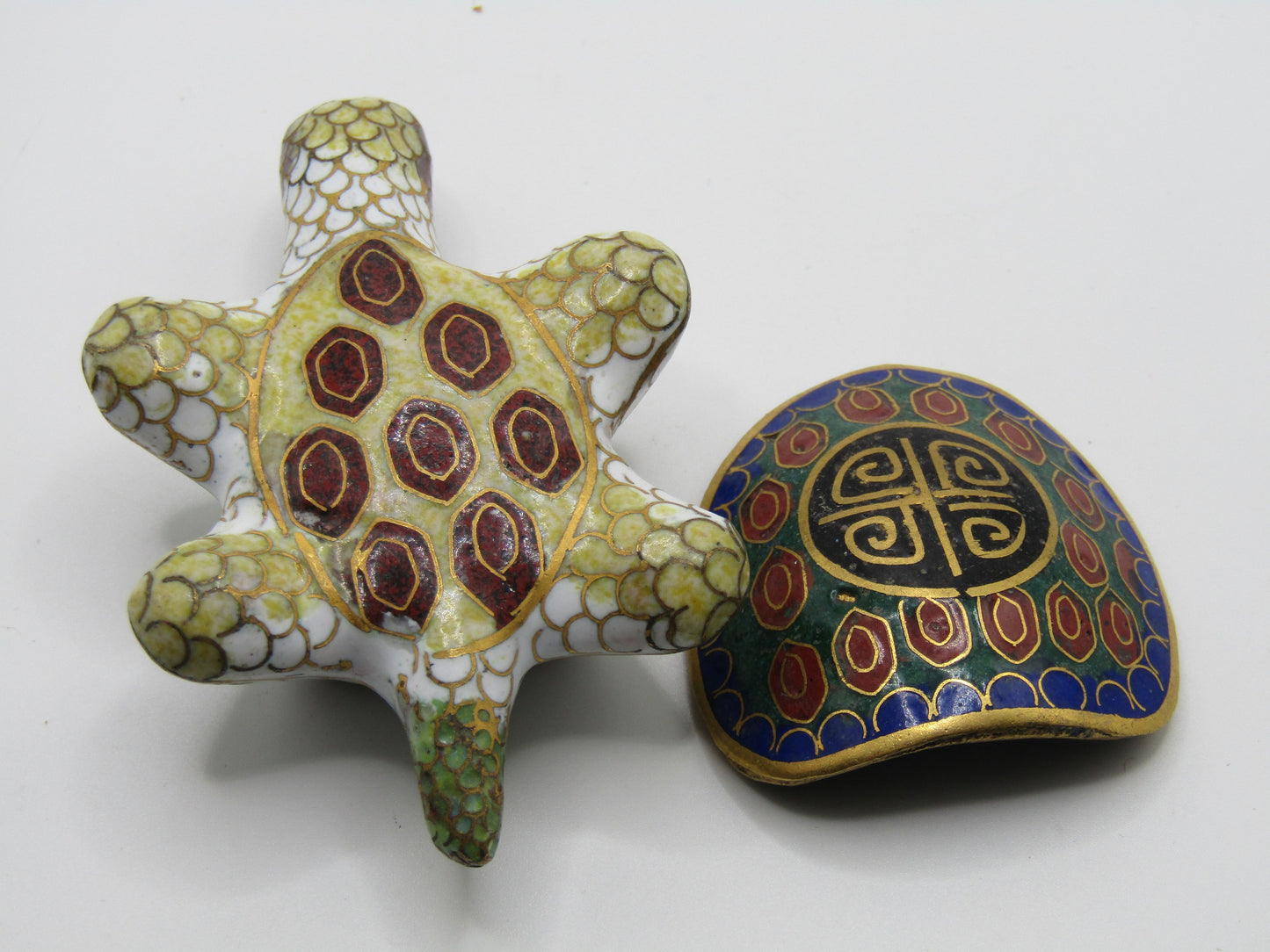 Vintage Handcrafted Cloisonne Enamel Turtle Pill Box