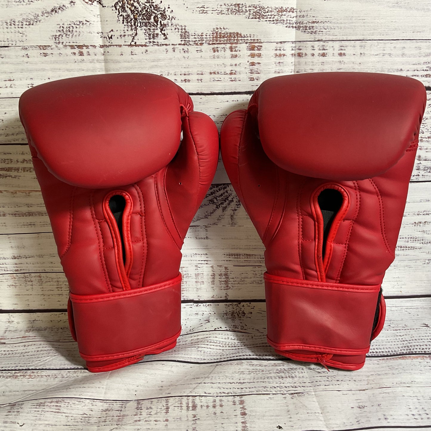 SUPERARE Red 14oz. Boxing Gloves