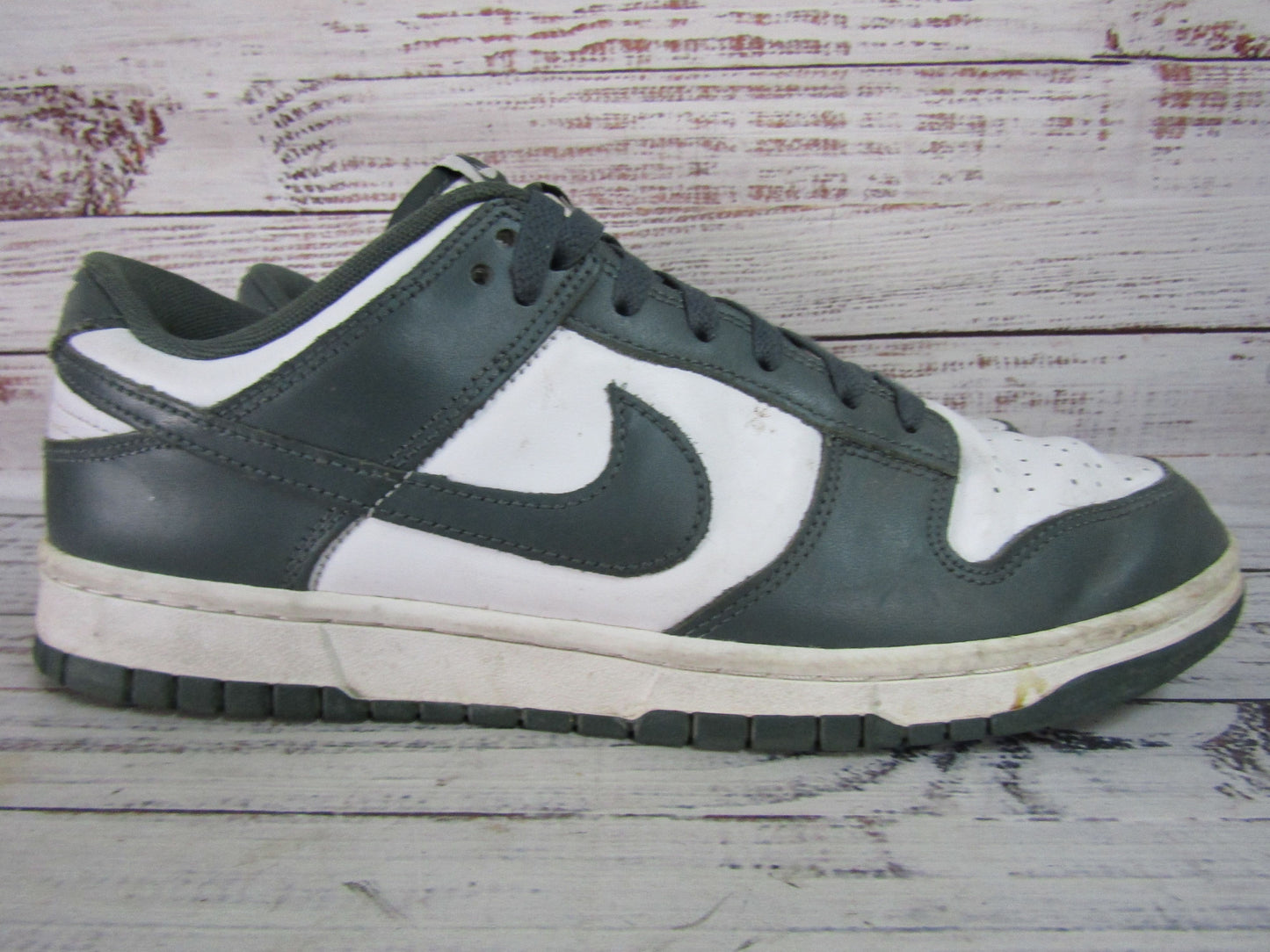 Nike Dunk Low Retro Men's White & Green Low Top Sneakers Size 10.5 DV0833-111
