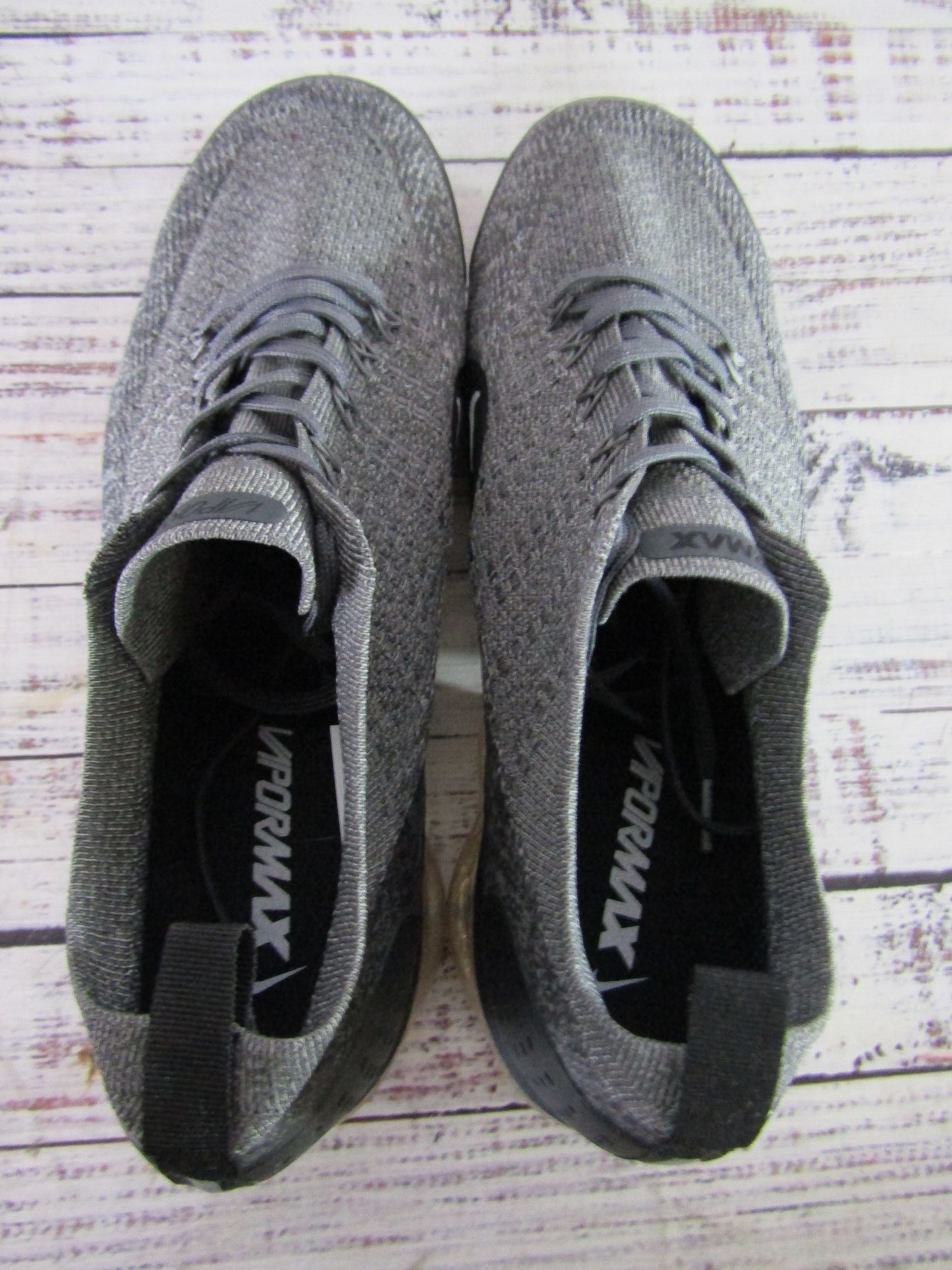 Nike Air Vapormax Flyknit 2 Wolf Grey Mens Gray Knit Sneakers Size 11 942842-002