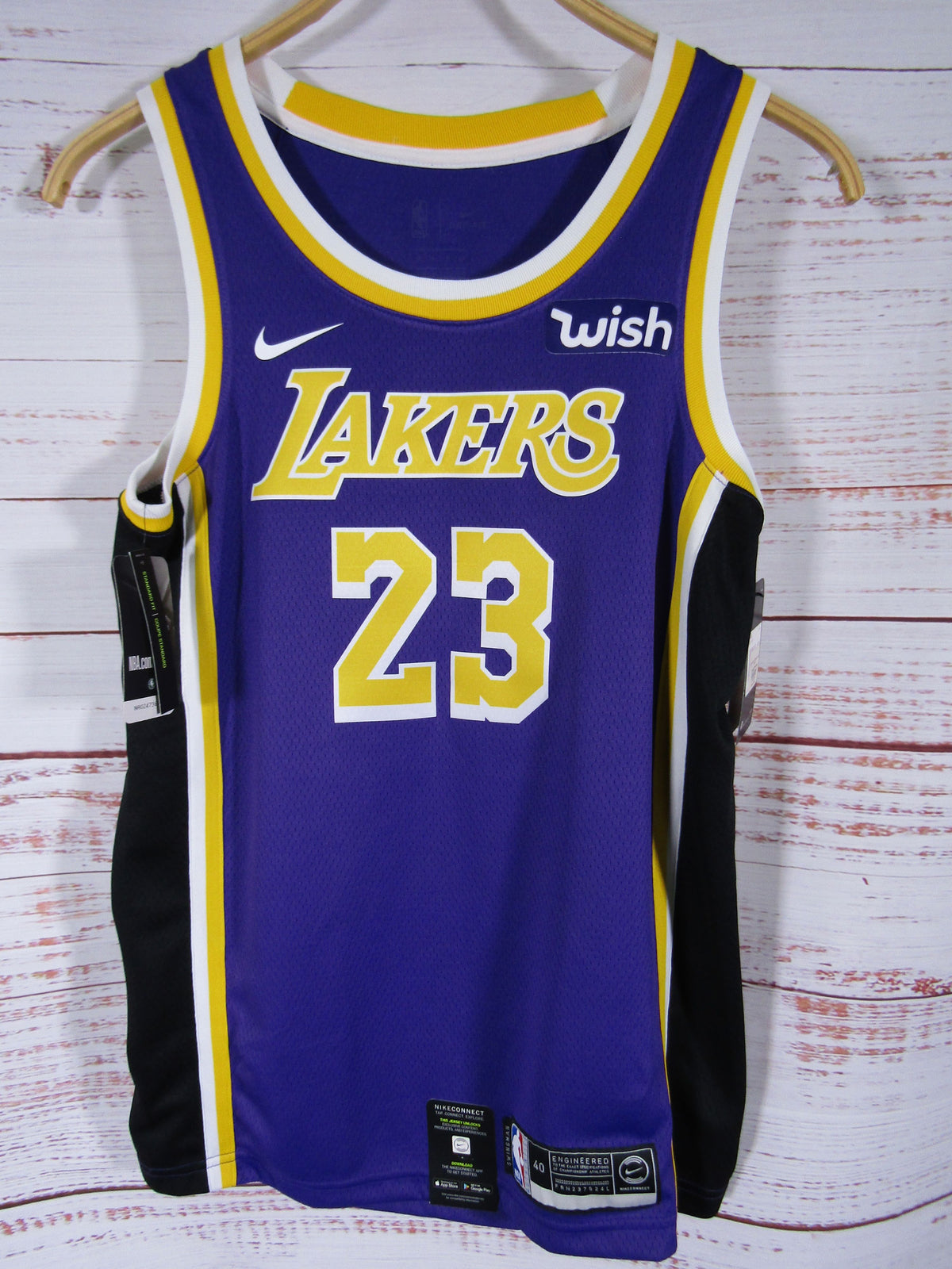 Nike LeBron James Statement Edition Swingman Jersey Size S AA7097-514