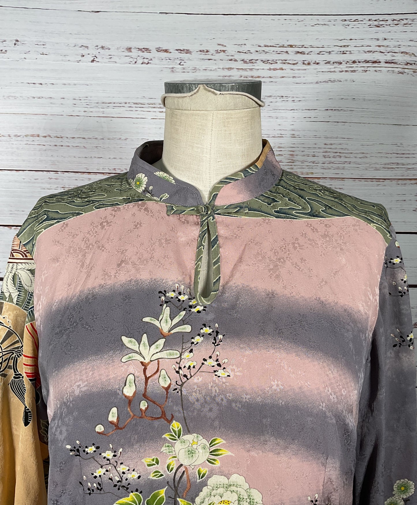 Cute Citron 100% Silk Mandarin Collar Eclectic Floral Long Sleeve-Size Medium