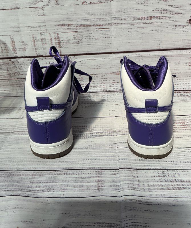 Nike Dunk High SP Varsity Purple Sneakers Women's Size 7 GREAT CONDITION!
