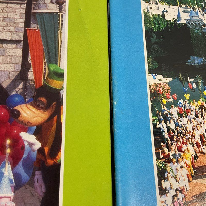 Lot Of 4 Vintage 1985 Disney News Magazine Theme Park Collectibles