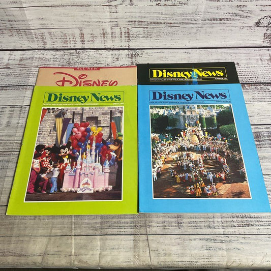 Lot Of 4 Vintage 1985 Disney News Magazine Theme Park Collectibles