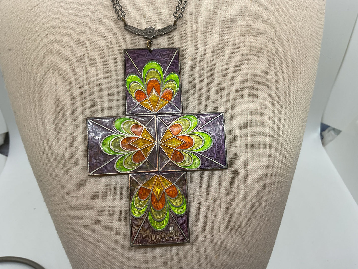 VTG. Artisan Cloisonne Enamel Stain Glass Style Large Cross Pendant Necklace