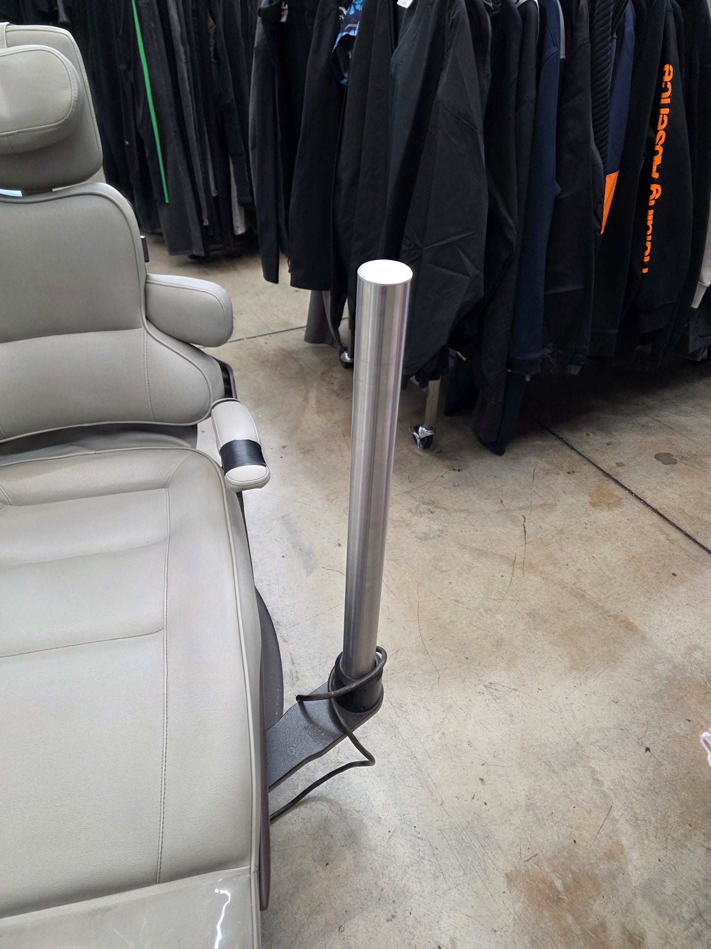 COACHMAN Dentist Examining Chair- WORKS GREAT!!!