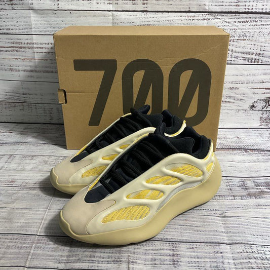 NOB Adidas Yeezy 700 V3 Safflower Slip-On Sneakers Men's 5/Women's 6 US