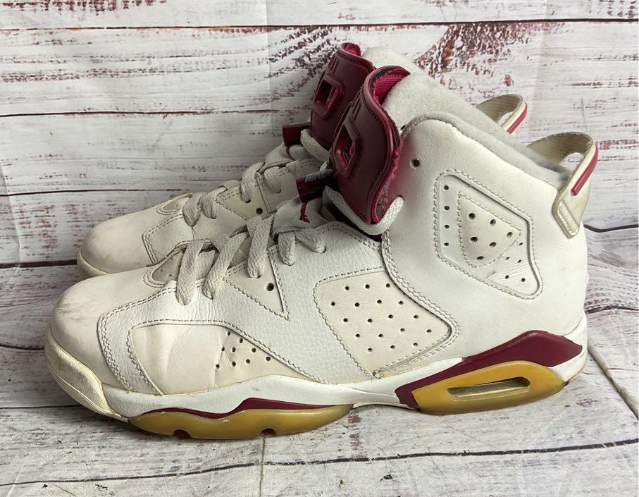 Nike Air Jordan 6 Retro Sneakers White Kids Youth 7Y