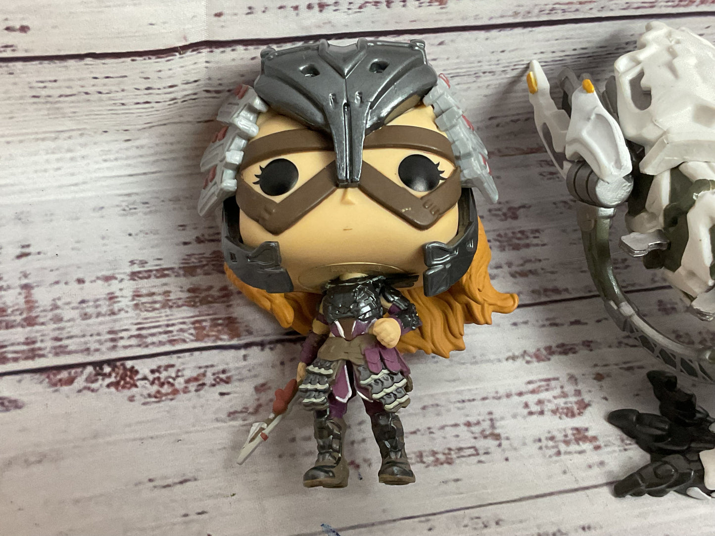 Funko POP! Horizon Zero Dawn Thunderjaw & Aloy Bobblehead Toys (WITHOUT BOXES)