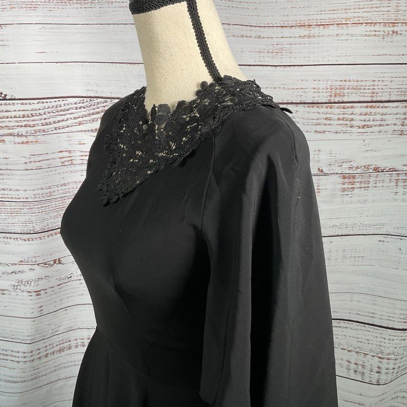 NWT ISABEL GARCIA Women's Black Flowy Sleeves Dress- SZ 0