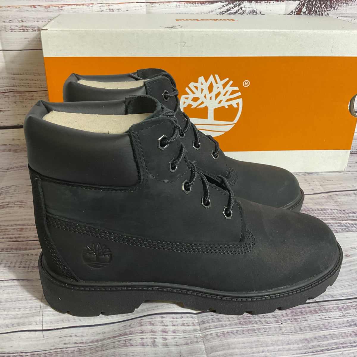 NWB TIMBERLAND Youth/Jeunes Unisex Black Classic Waterproof Boot- SZ 2