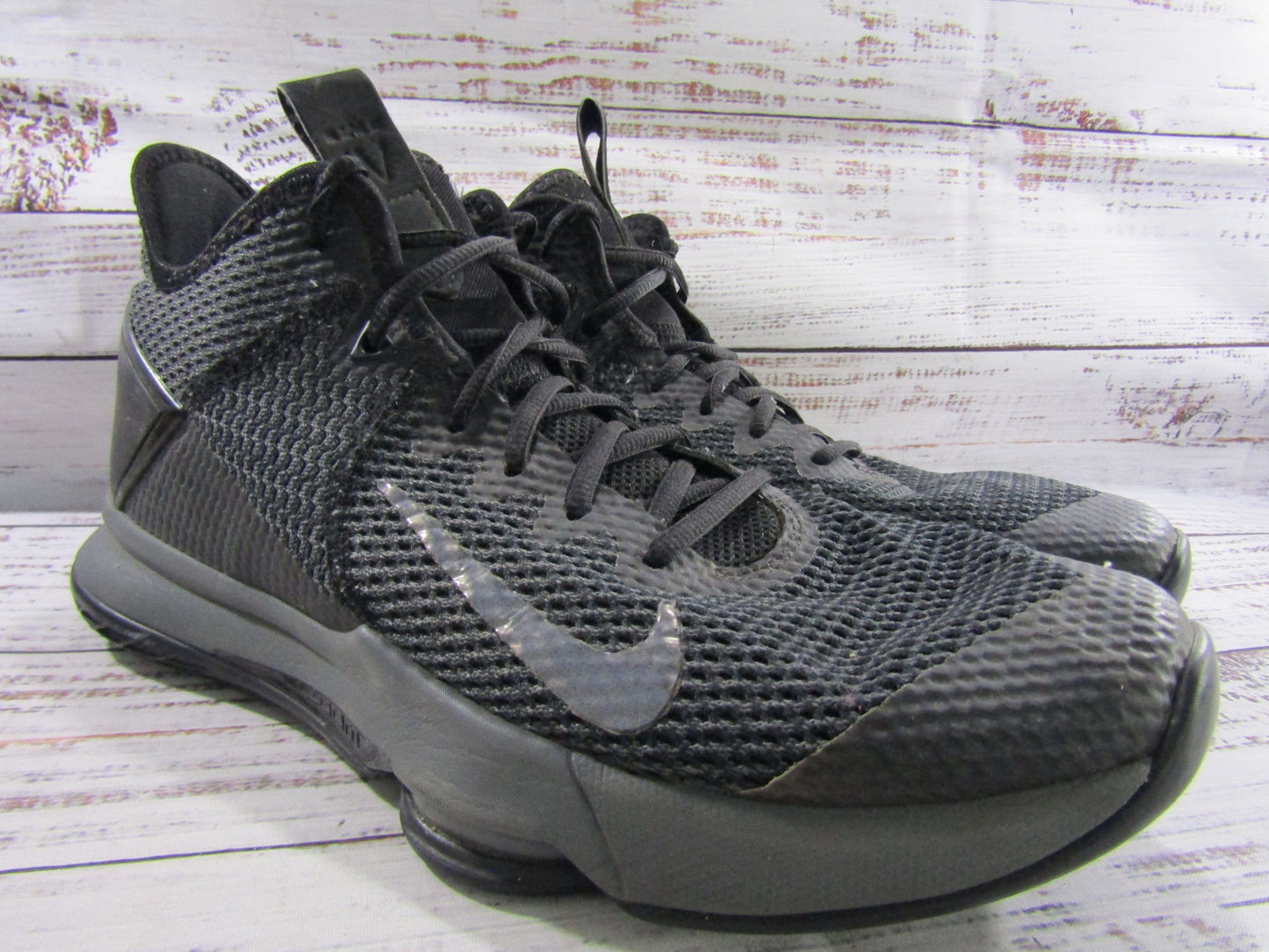 Nike LeBron Witness 4 Men's Black Mid-Top Sneakers Size 11 BV7427-003