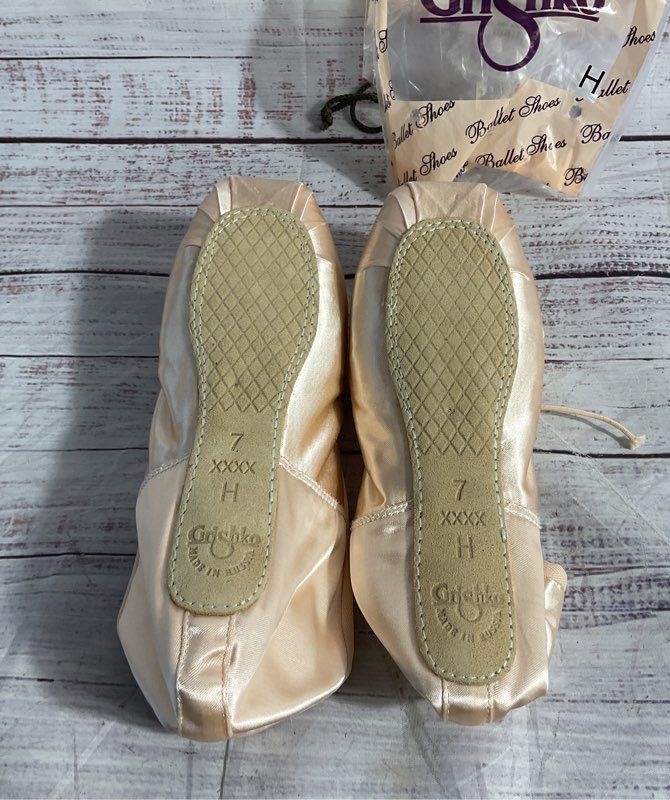 Grishko 2007 Pointe Size 7 XXXX H Made in Russia Ballet Shoes