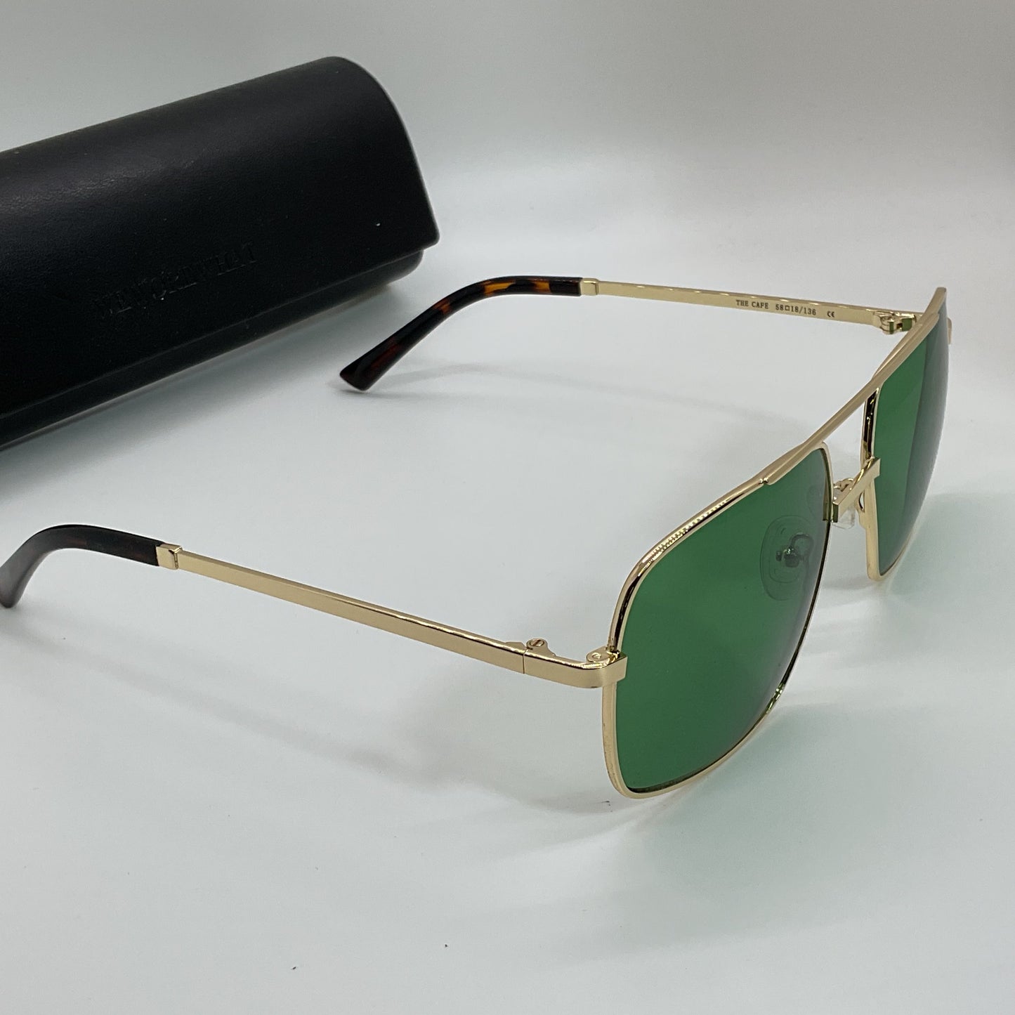 WE WORE WHAT Sunwear The Cafe Men's Gold Tone Aviator Sunglasses- 58[ ]18 136
