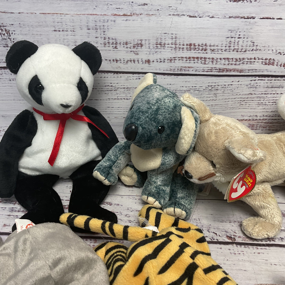 Ty Beanie Babies Mixed Animal Lot Of 7 1995-2003 Slick Stinger Mel Magic Stripe