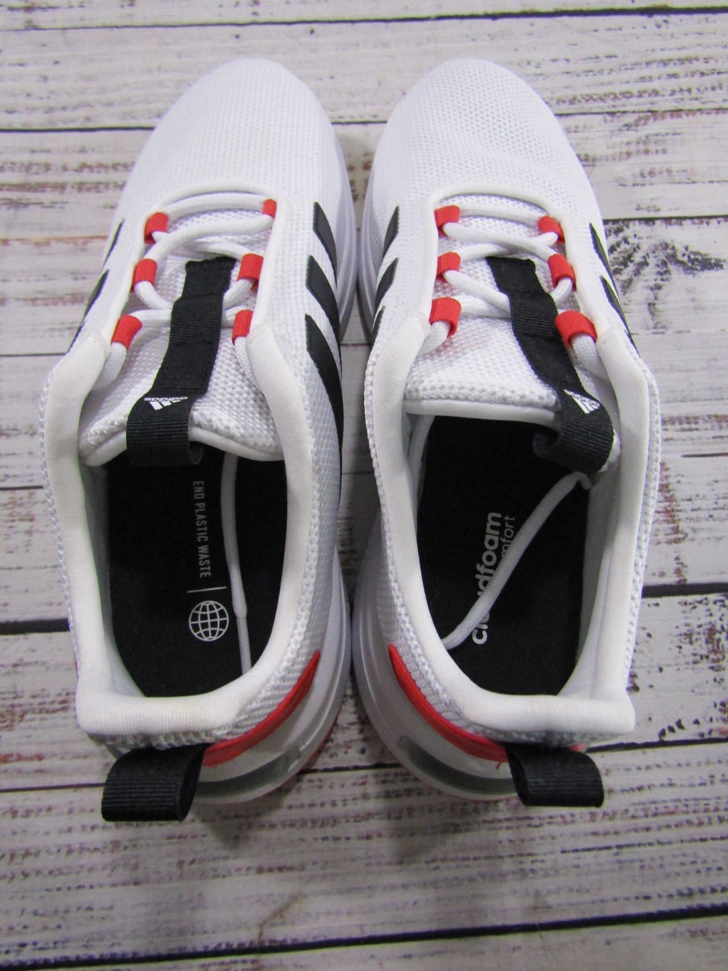 Adidas Racer TR23 Boy's White Low Top Sneakers Size 5 IG4925