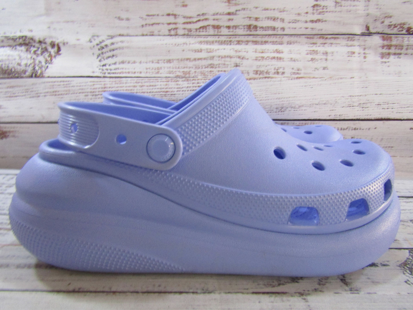 Crocs Classic Crush Women's Lavender Slip-On Sandals Size 9
