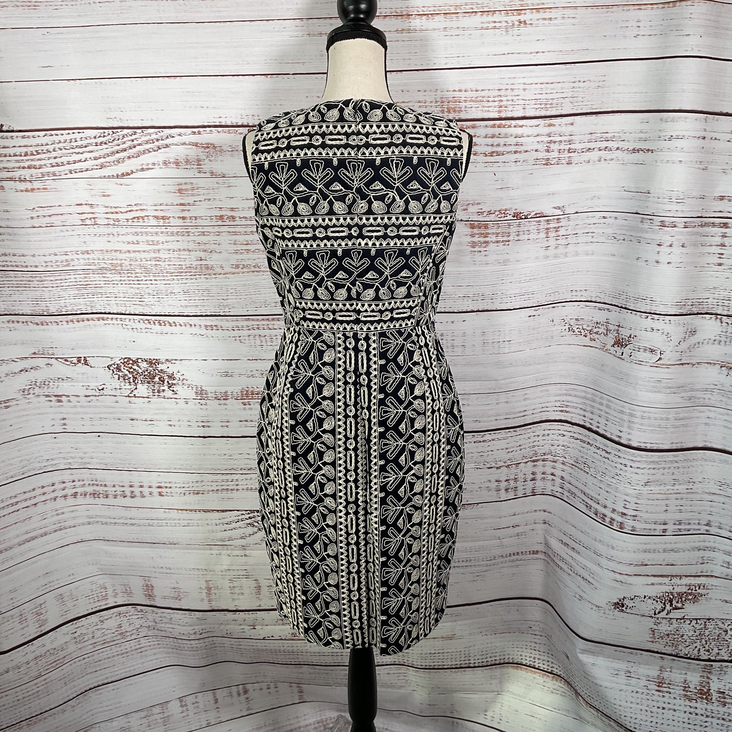 Brooks Bros Navy Blue Emboidered Sleeveless Dress - Size 8P Petite New