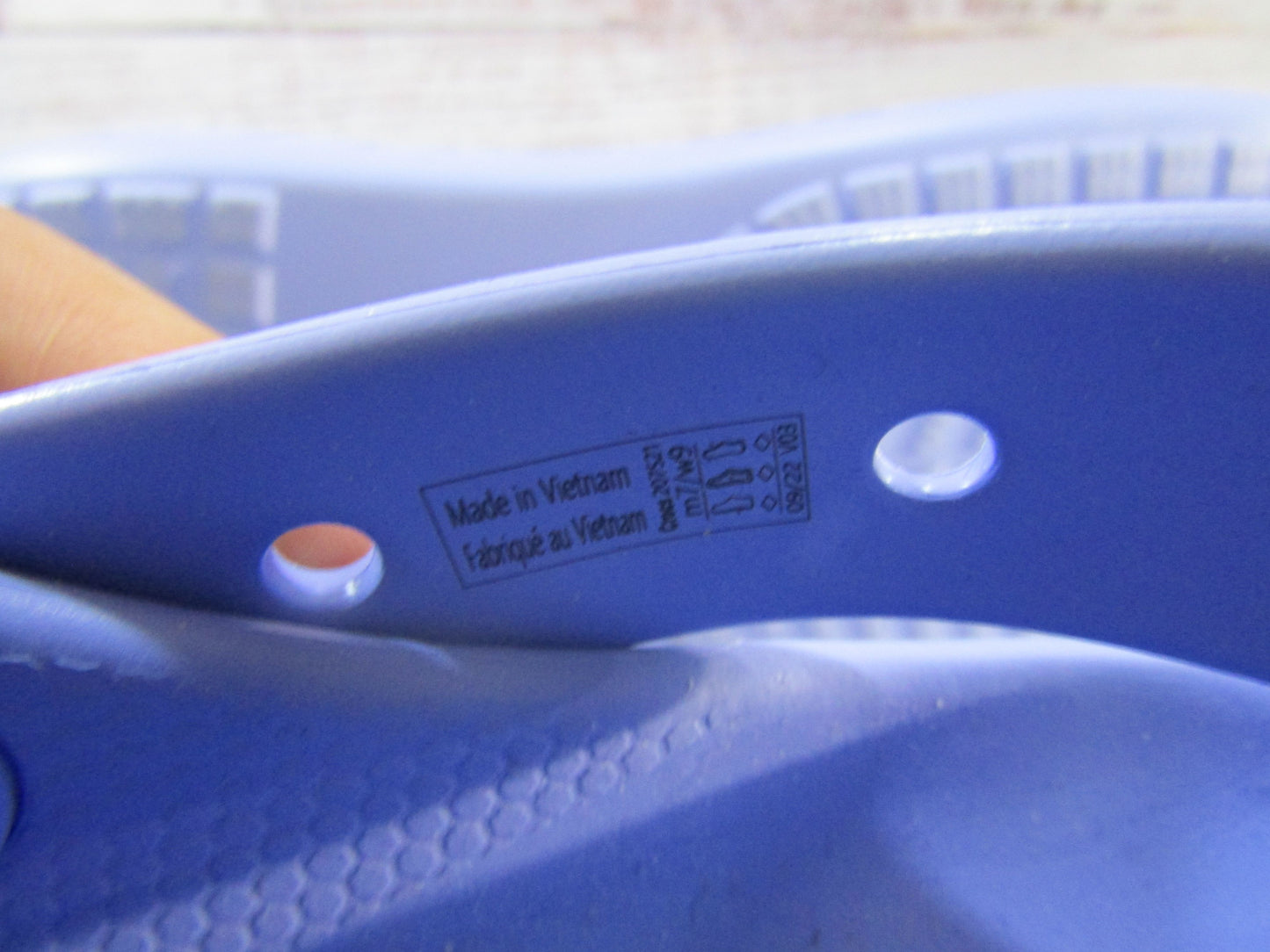 Crocs Classic Crush Women's Lavender Slip-On Sandals Size 9
