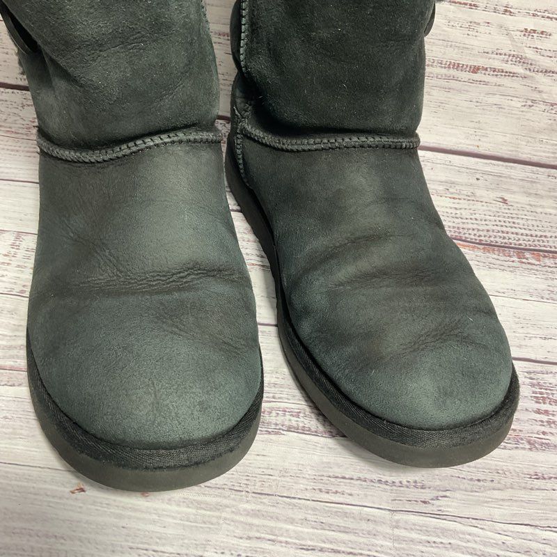 Ugg Bailey Button Black Sheepskin Lined Winter Boots Women's Size 11 US