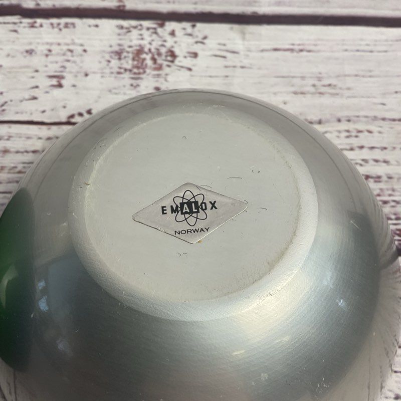 Vintage Emalox Set Of 2 Enameled Aluminum 5" Bowls In Green & Silver