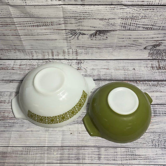 Two Pyrex Glass Cinderella Mixing Bowls 4 Qt & 2.5 Qt Autumn Floral, Verde Green
