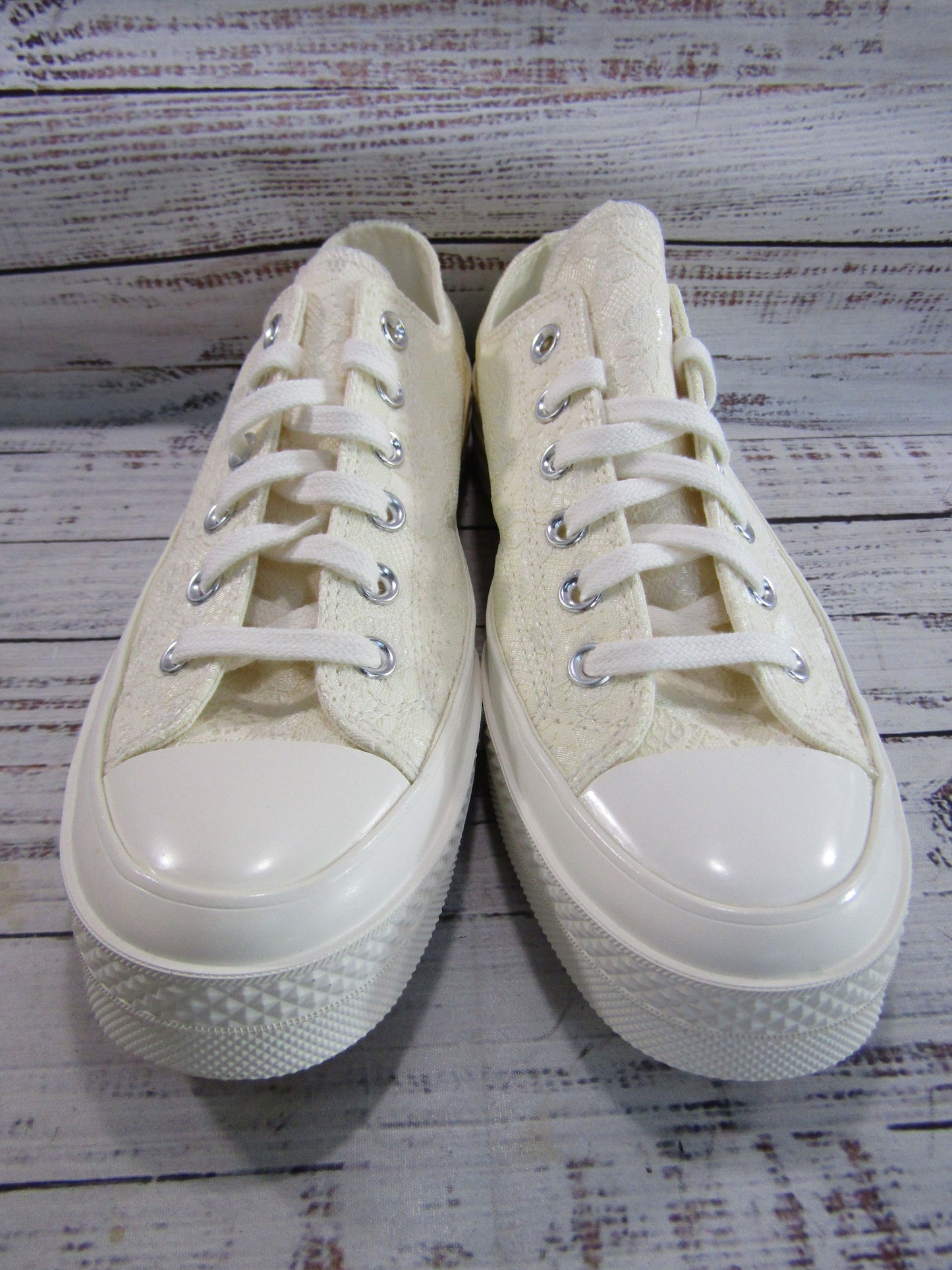Converse Chuck 70 Ox Women's Vintage White Floral Lace Low Top Sneakers A13666C