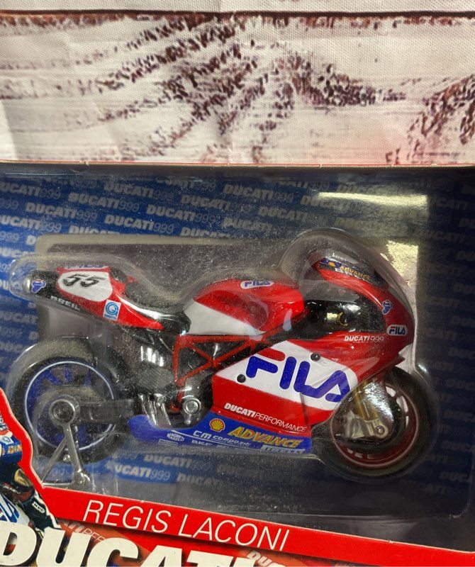 NEW Sealed Maisto 1:18 Ducati Corse Ducati 999 Regis Laconi Diecast 2004