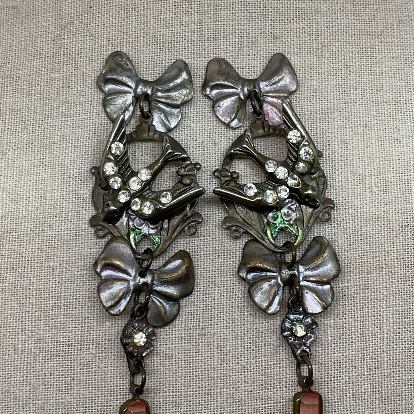 VTG. BANANA BOB?? Bow Dove Rhinestone Dangle Earrings- 3.5"